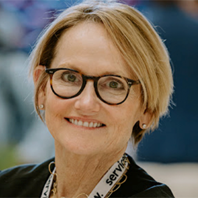 Anna Mazzone headshot